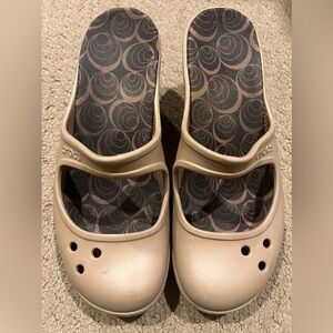 Croc heeled sandals size 7
